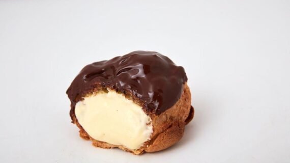 ITALIAN CREAM PUFF SMALL DOZEN